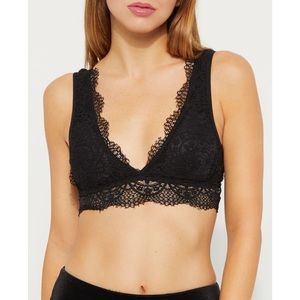 ❤️ NWOT Black Lace Bralette